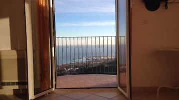 Apartment, Balcony, Sea View (Mimosa) | Balcony