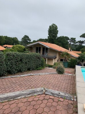 Property grounds - Villa Pyla-sur-Mer, near the beach and the Pilat dune, 8 people (Pyla sur Mer)