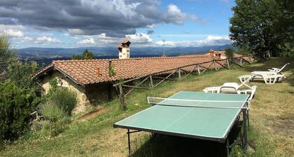 "Le scalette" Relax while admiring a breathtaking landscape on Mugello Valley