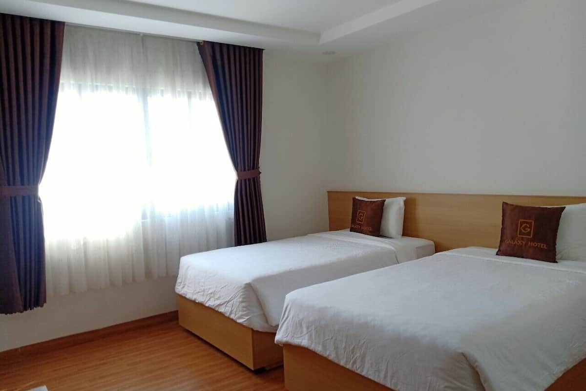 Deluxe Twin Room | 1 bedroom, premium bedding, pillowtop beds, minibar