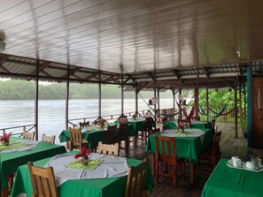 Restaurant - All Rankins Eco-Lodge (Colorado)