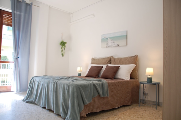 Chambre Triple, salle de bains commune (Esterno 5)