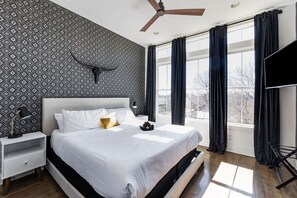 2 bedrooms, desk, iron/ironing board, free WiFi