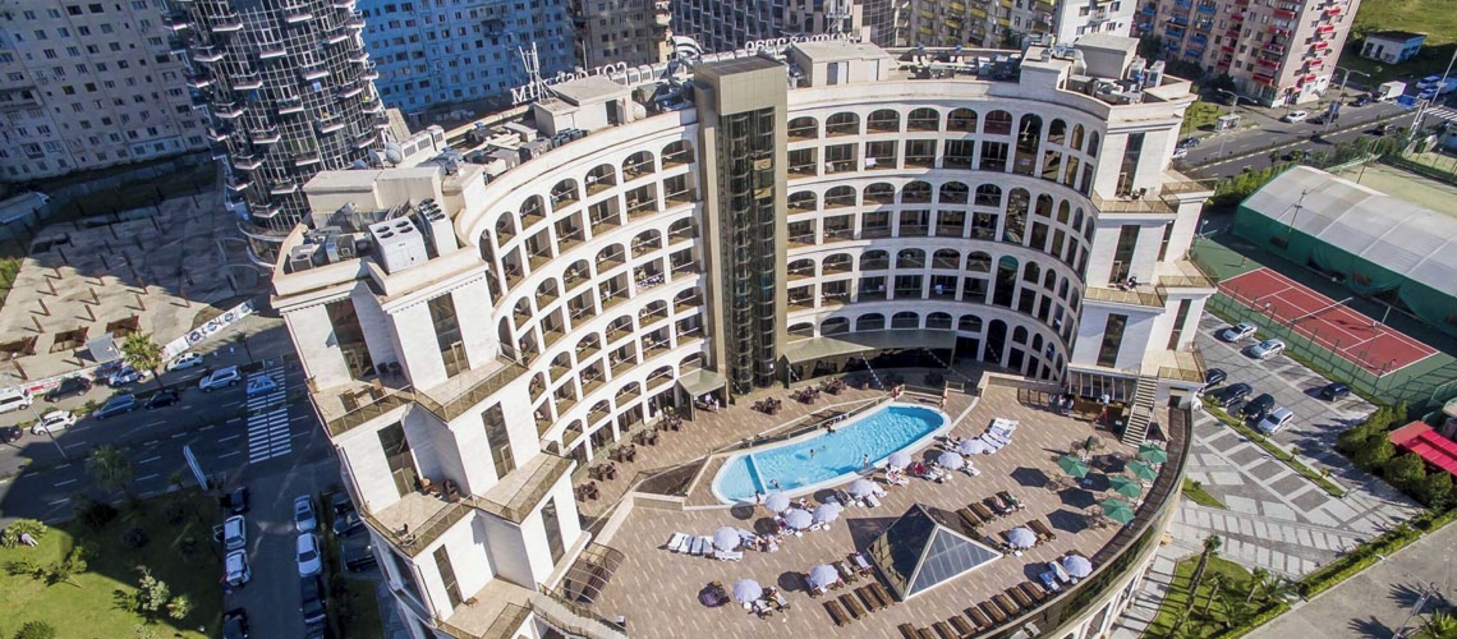 Sauna, tina de hidromasaje y baño de vapor 