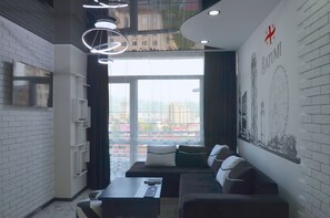 A/7/41 Black-White | Mountain view - Batumi Real Lux (Batumi)