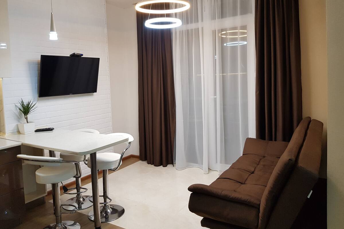 D2/20/342a Air Flat | 1 slaapkamer, luxe beddengoed, individueel gedecoreerd