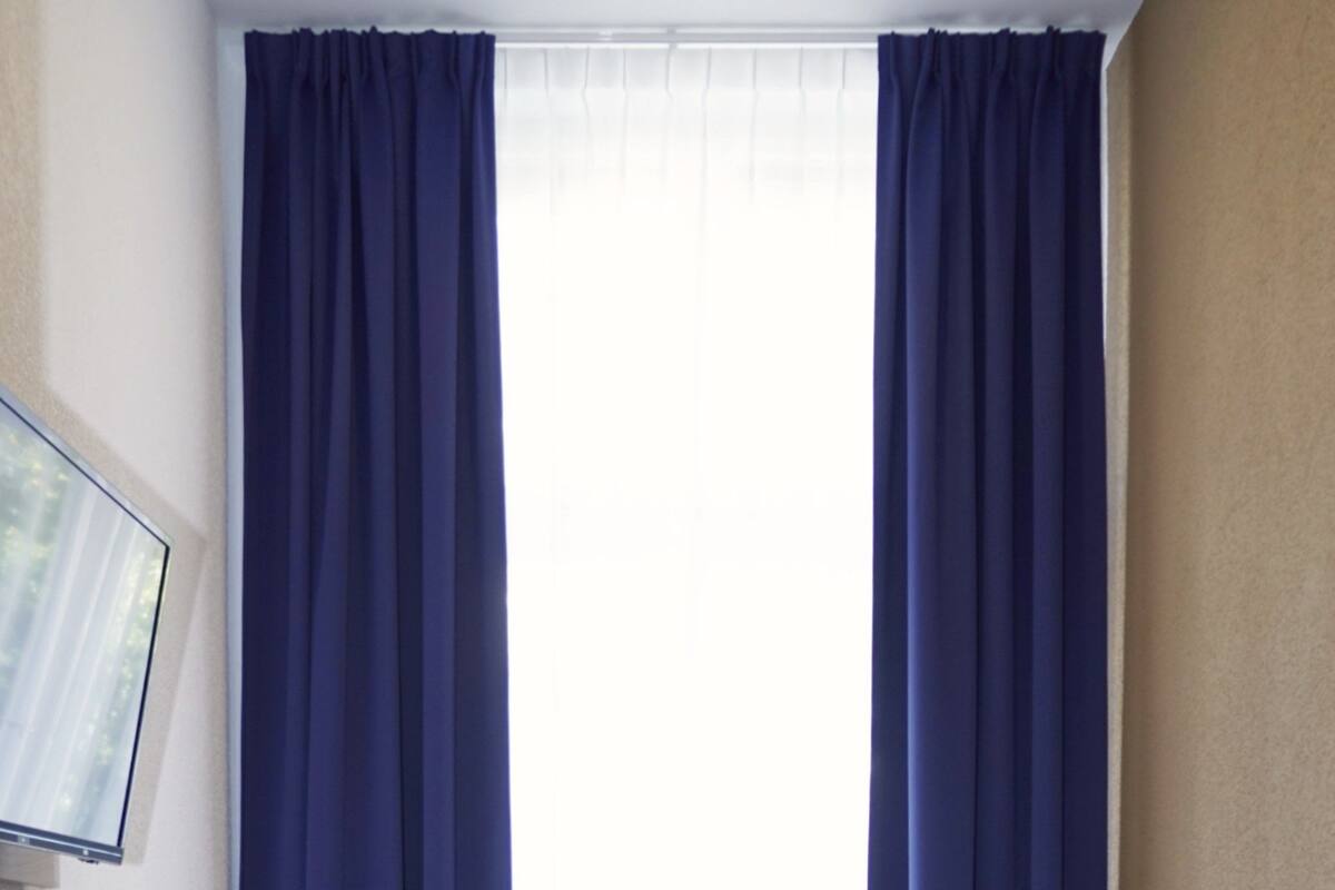 Kamar Single | Meja kerja, setrika/meja setrika, Wi-Fi gratis, dan seprai linen