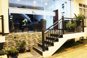 Staircase - Sunrise Homestay (Kandy)