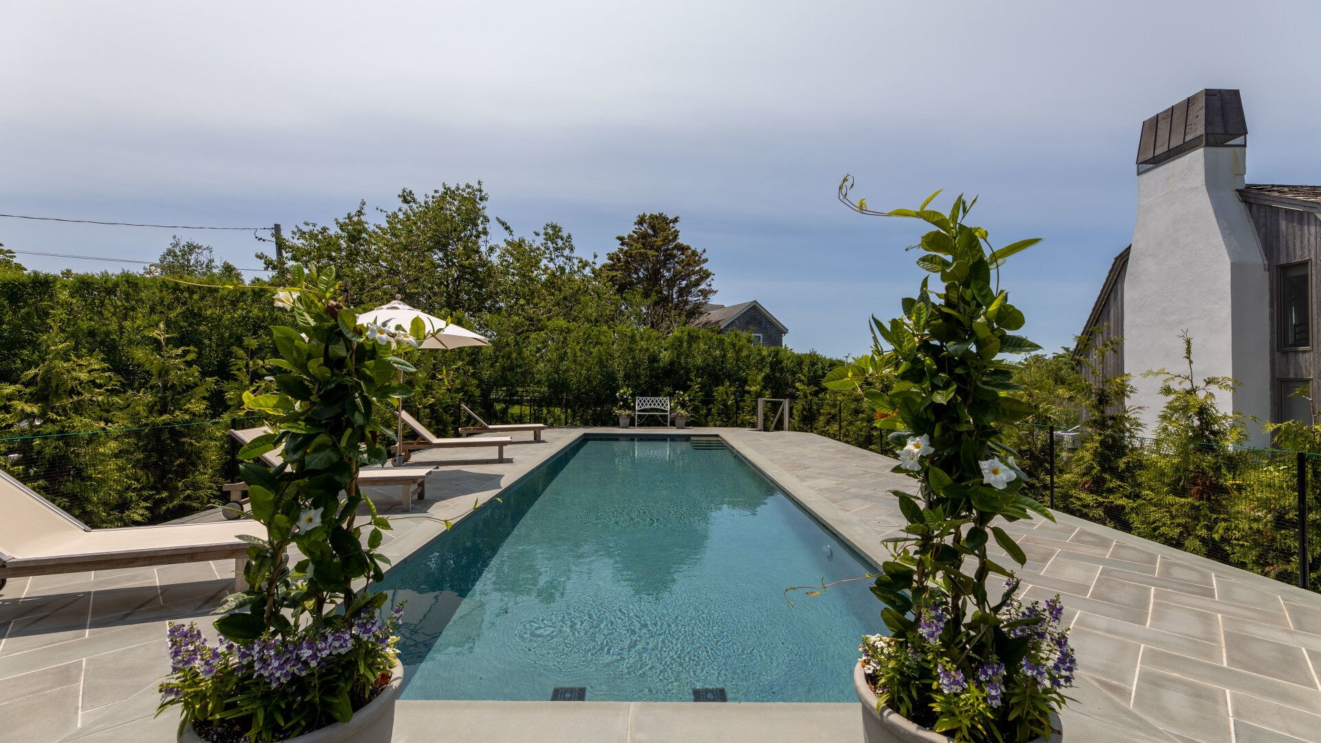 Rustic elegance in this modern farmhouse with private pool, fantastic...