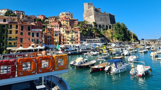 Immagine non classificata, 1 di 55, pulsante