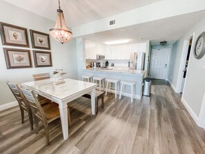 Dining - *FREE CHAIRS & UMBRELLA MARCH-OCTOBER* (Miramar Beach)