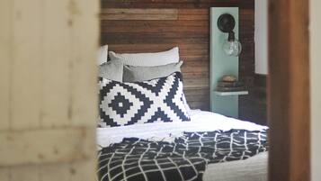 1 chambre, fer et planche Ă repasser, Wi-Fi gratuit, draps fournis