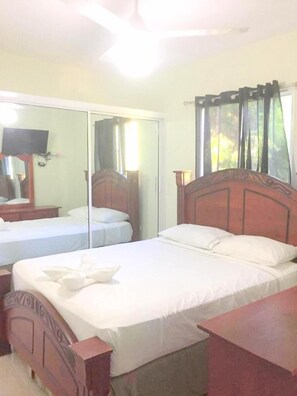 Free WiFi, bed sheets - Aparta Hotel Venecia Montecristi (Monte Cristi)