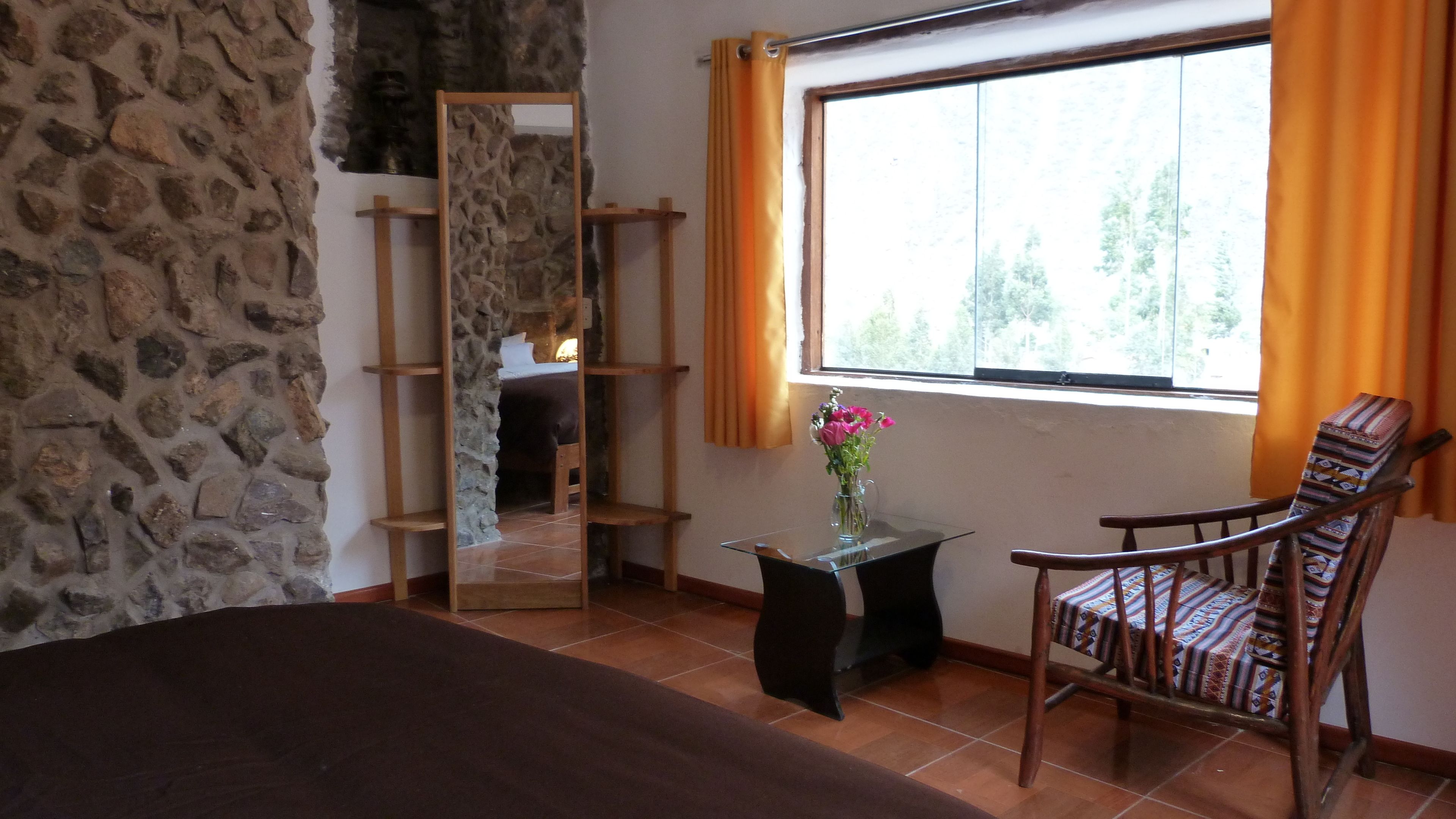 Laptop workspace, iron/ironing board, free WiFi, bed sheets