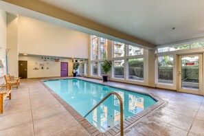 Indoor pool, a heated pool - Charming top floor 2 story penthouse with Sound and Olympic views (Seattle)