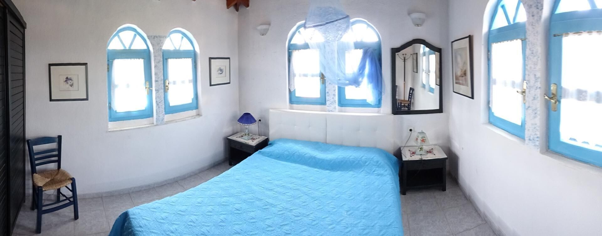 3 slaapkamers, een strijkplank/strijkijzer, gratis wifi, beddengoed