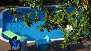 Piscine extérieure