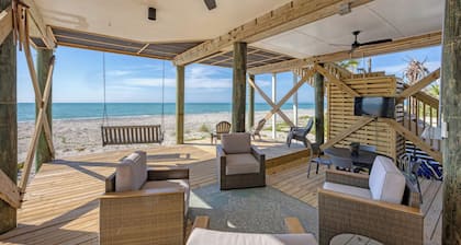 4 Bedroom Beach front home!