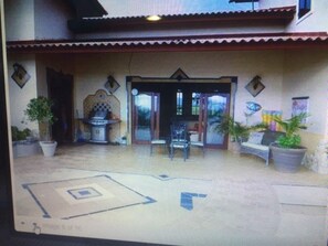 Terrace/patio - Magnificient Beachfront Estate House on the Pacific Coast (SanLorenzo)