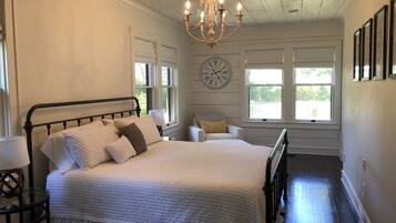 3 bedrooms, iron/ironing board, travel crib, WiFi