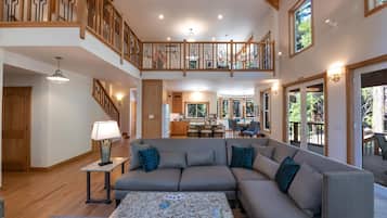 TV, fireplace, DVD player