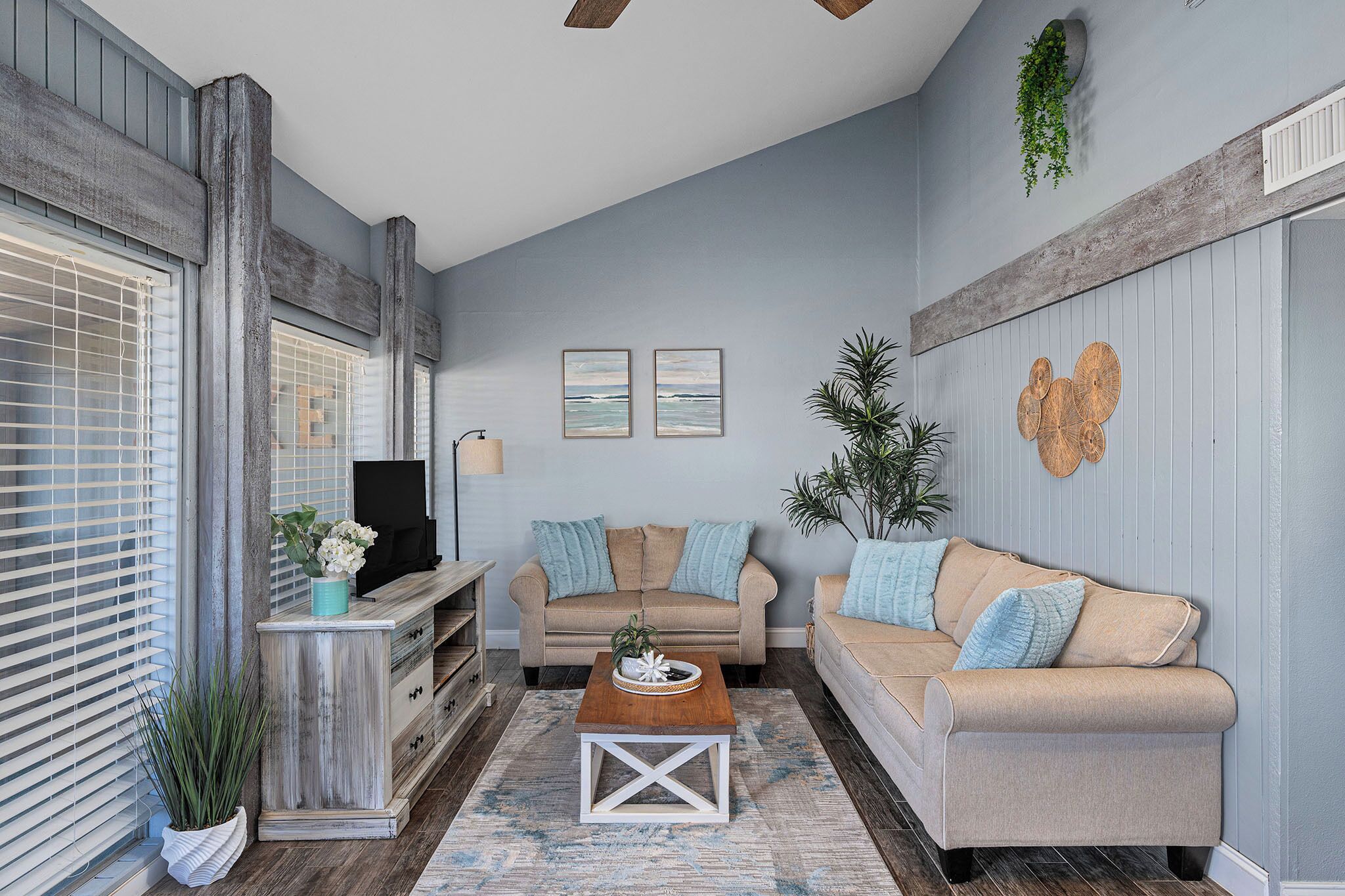 Télévision, jeux vidéo, Netflix, lecteur de DVD