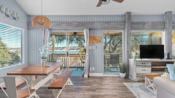 Télévision, jeux vidéo, Netflix, lecteur de DVD