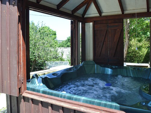 Brambley Meadow- UK11725