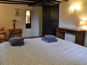 6 chambres, Wi-Fi gratuit, draps fournis