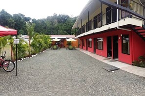 Exterior - MODERN IN RUSTIC.....     (Puerto Viejo de Talamanca)