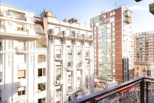 Confortable Bien Ubicado con Balcon Reco