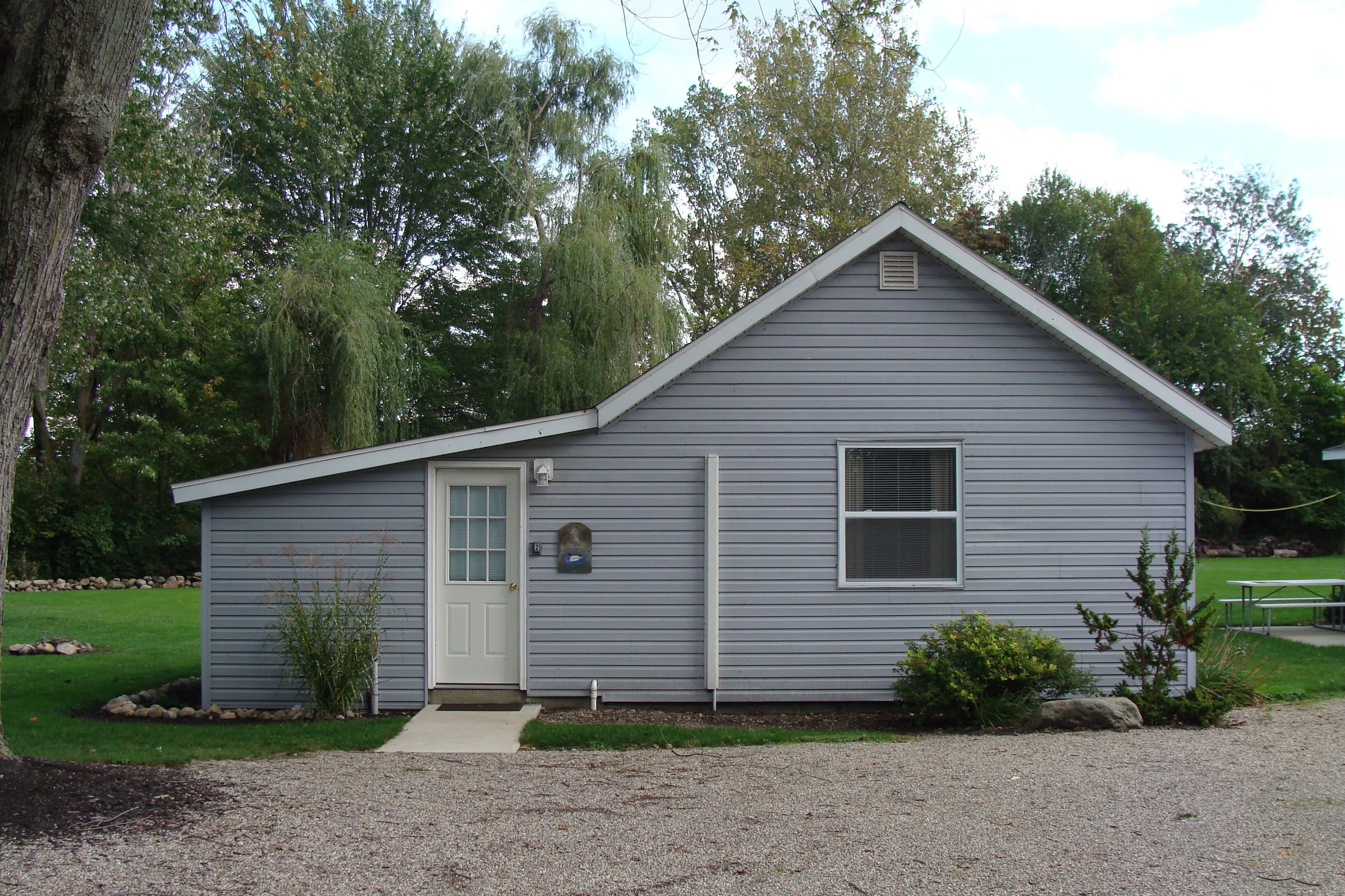 Bungalow - On Pointe Lakefront Resort