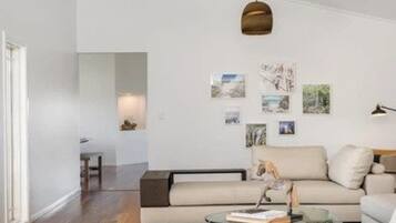 Luxury House, 5 Bedrooms, Private Pool, Valley View | Living area | Flat-screen TV