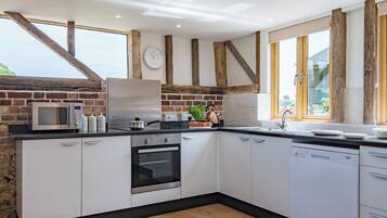 Lave-vaisselle, chaise haute