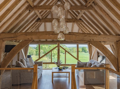 Interior. 3 bedroom accommodation in Wormshill