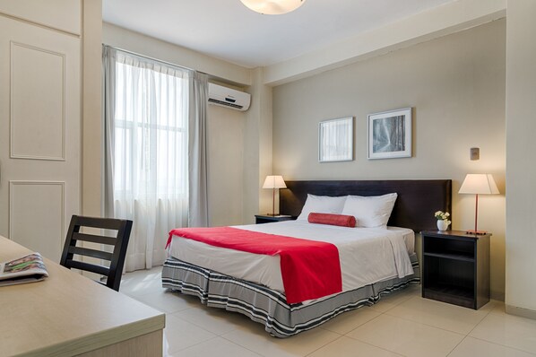 Standard Double Room | Free minibar, in-room safe, desk, soundproofing