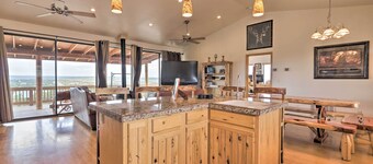 Overgaard Cabin w/ Pool Table & Incredible View