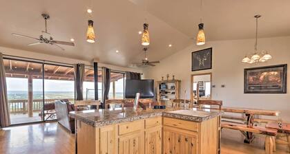 Overgaard Cabin w/ Pool Table & Incredible View