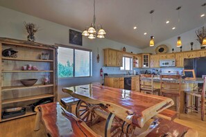 Dining - Overgaard Cabin w/ Pool Table & Incredible View (Overgaard)