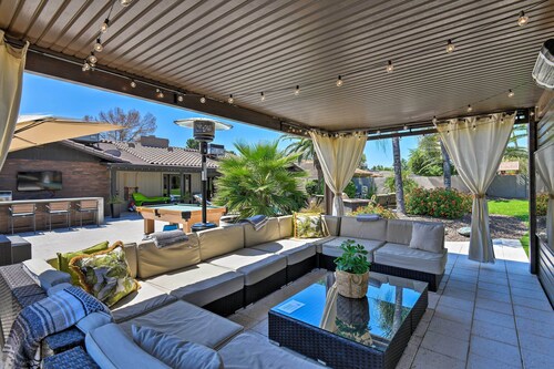 Zeitgenössische Scottsdale Home w / Patio, Cabana & Pool