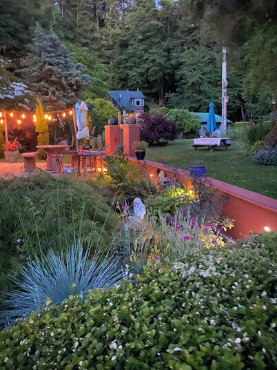 The Pottery at Reverie Gardens is your dream destination!