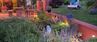 The Pottery at Reverie Gardens is your dream destination!