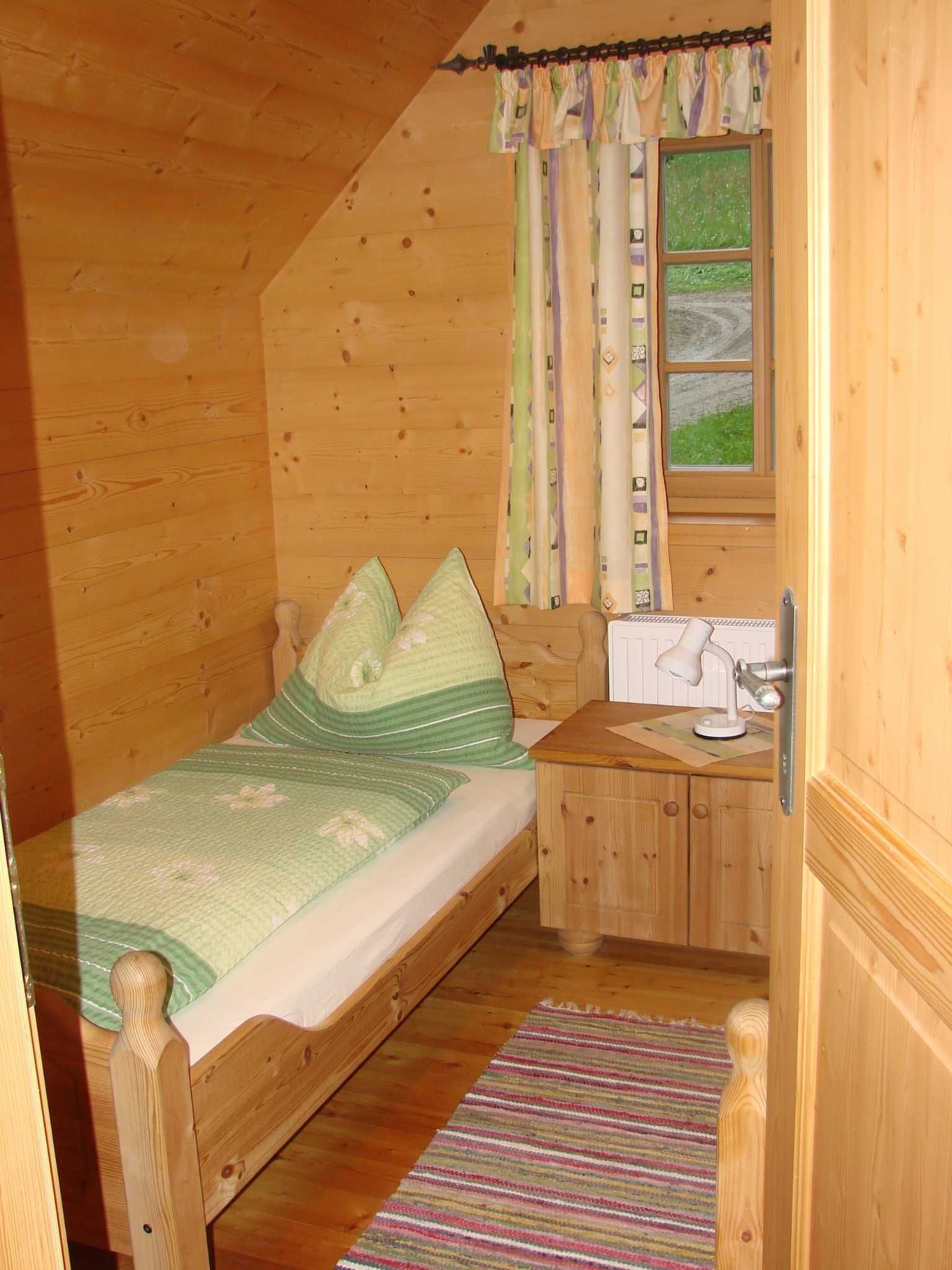 2 室のベッドルーム、旅行用ベビーベッド、WiFi、ベッドシーツ