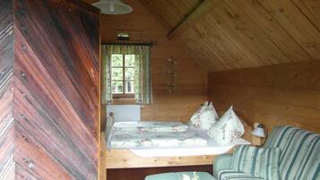 2 Schlafzimmer, Reisekinderbett, WLAN, Bettwäsche