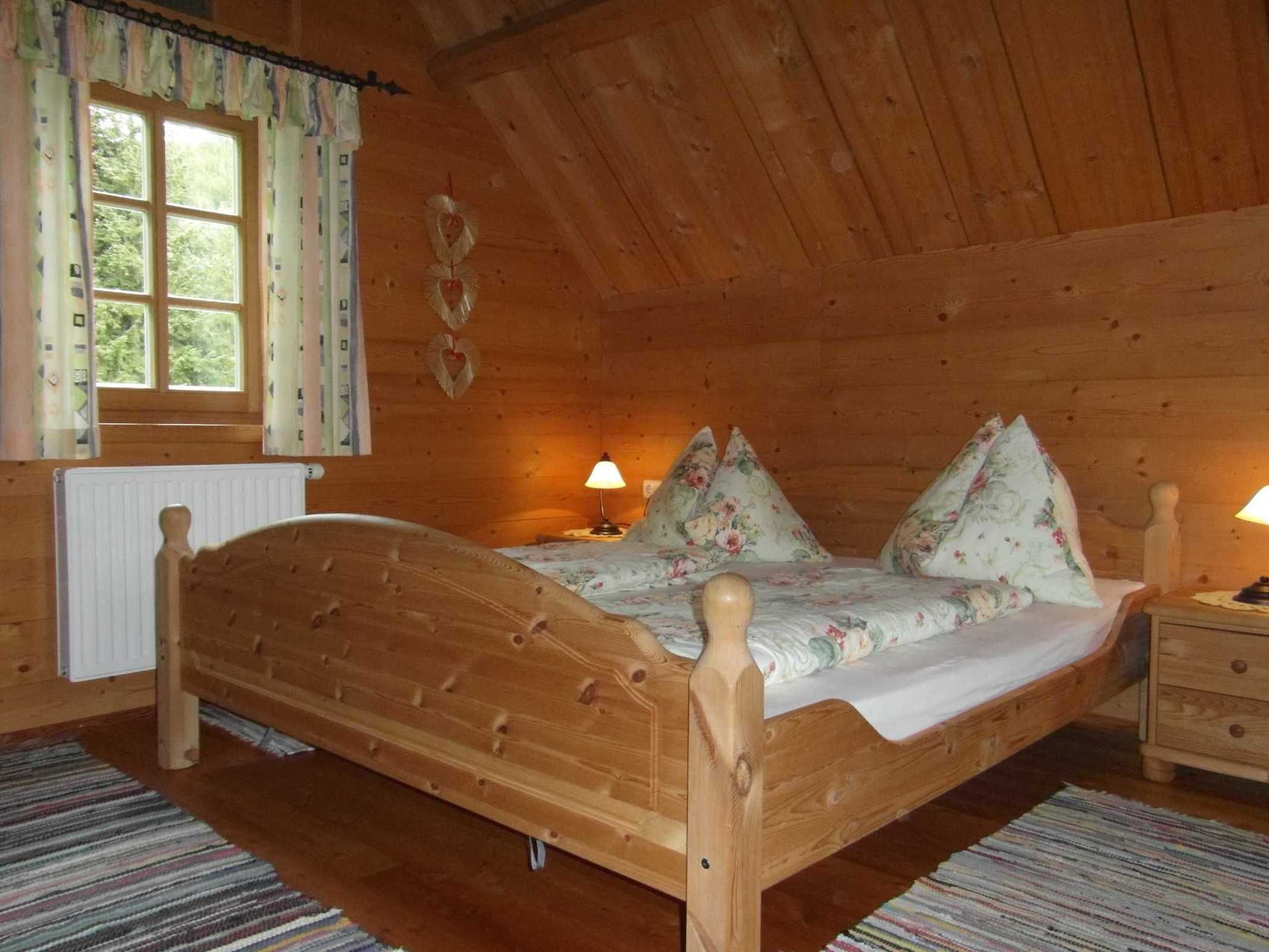 2 Schlafzimmer, Reisekinderbett, WLAN, Bettwäsche