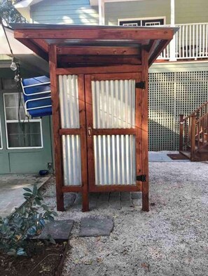 Exterior detail - Island Hideout (Charleston)