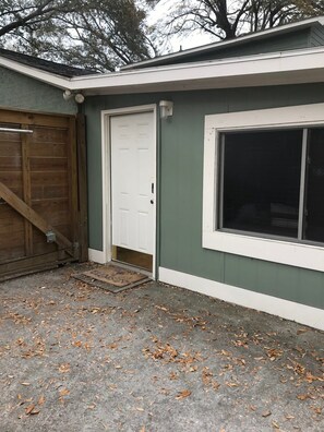 Exterior detail - Island Hideout (Charleston)