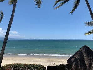 Beach nearby, sun-loungers, beach towels - Spectacular Casa Coco, Private Beachfront Villa in Vallarta/Bucerias, Mexico (Bucerías)