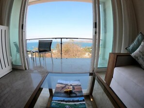 Balcony - Bukit Pool Suites (Gili Gede)