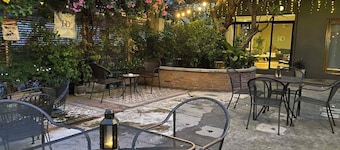 樞紐區花園套房飯店